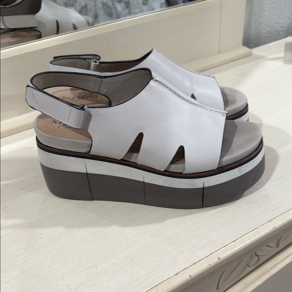 Naked Feet White and Gray Platform Shoes with Cut-Out Design